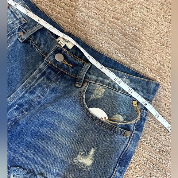 Easel distressed fringe Jean shorts. NWT. - Picture 6 of 7